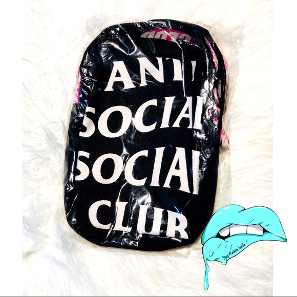 Anti Social Social Club “It’s The Remix Side Bag” - Picture 2 of 9